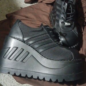 Demonia Stomp 08 Platform Shoes